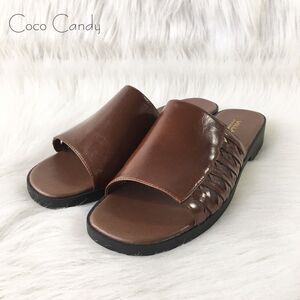 🆕Villager Liz Claiborne Brown Leather Sandals